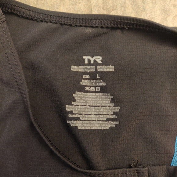 TYR Women's Cycling Jersey Shirt Biking Size L Sleeveless Half Zip Black. - Picture 3 of 5